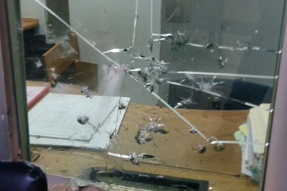 METRORAIL TRAIN HIJACKED BY COMMUTERS