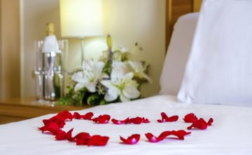 MAKE THIS LOCKDOWN VALENTINE’S DAY EXTRA SPECIAL AT #UNTU PALMS